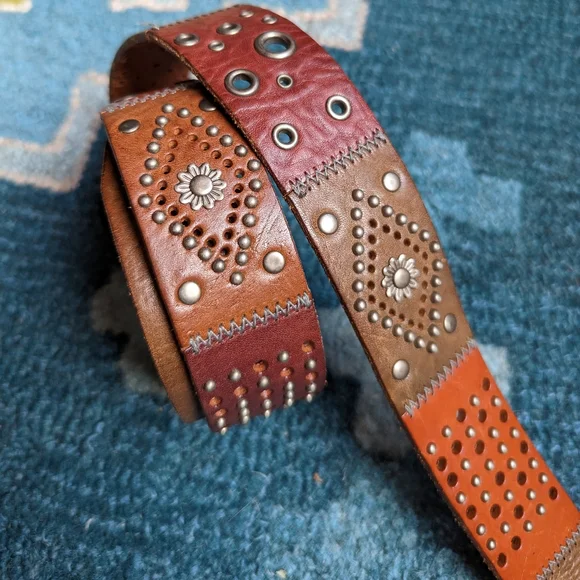 Fossil | Accessories | Fossil Studded Leather Belt M E4  display picture 1